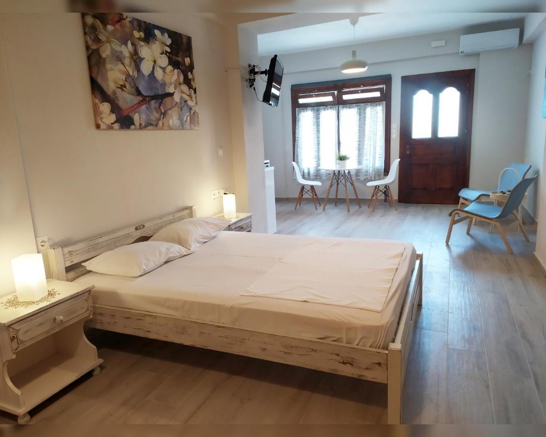 Elias Apartments Нидри Екстериор снимка