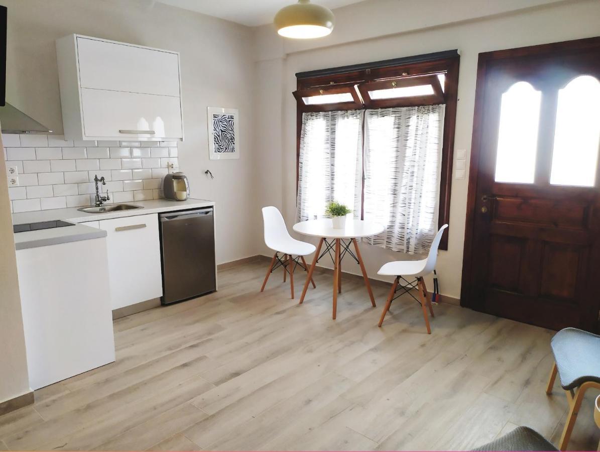 Elias Apartments Нидри Екстериор снимка
