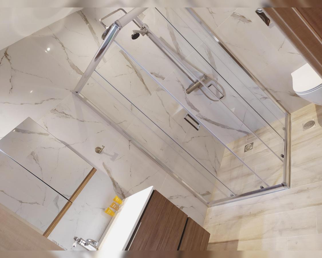 Elias Apartments Нидри Екстериор снимка