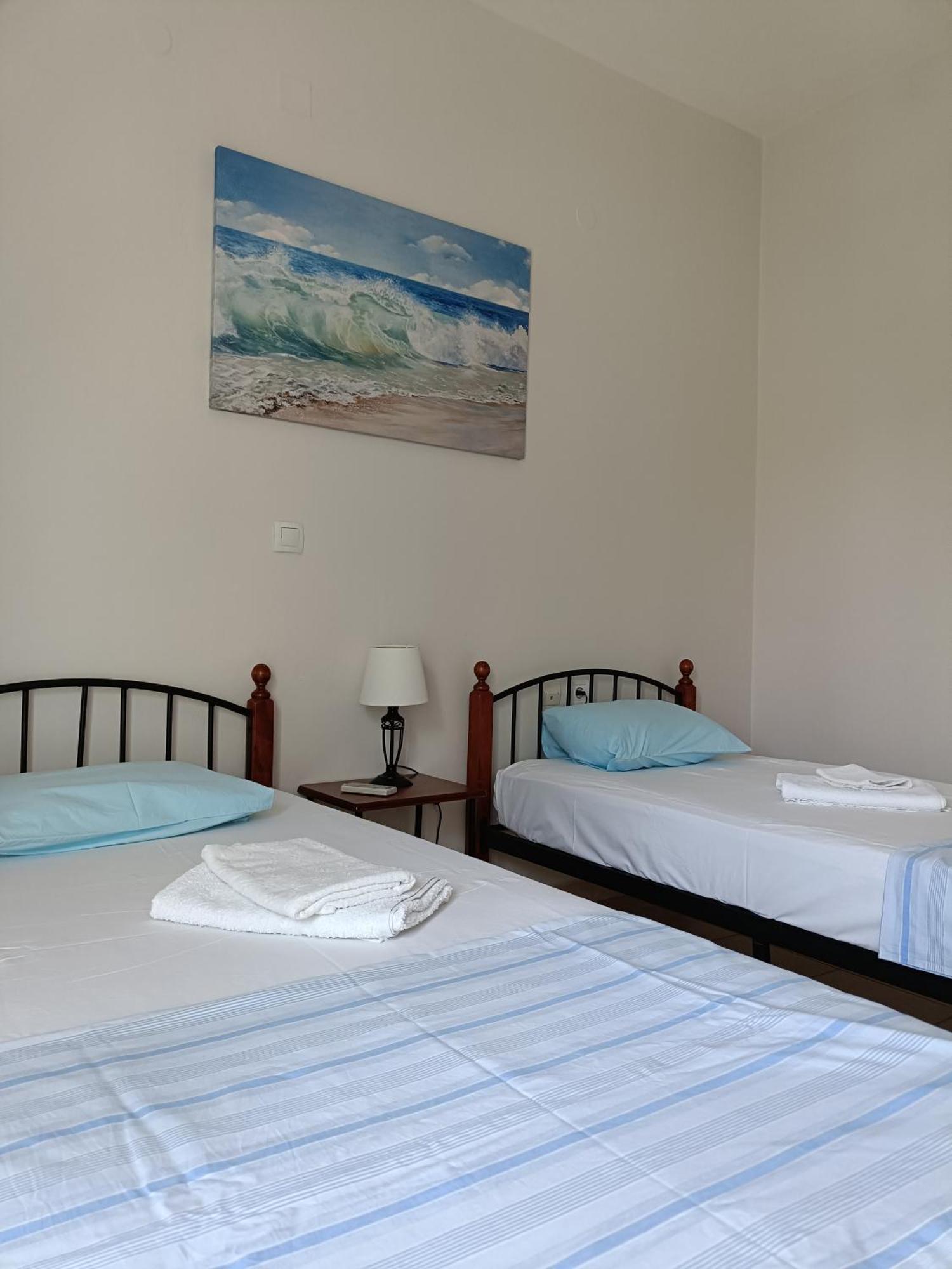 Elias Apartments Нидри Екстериор снимка